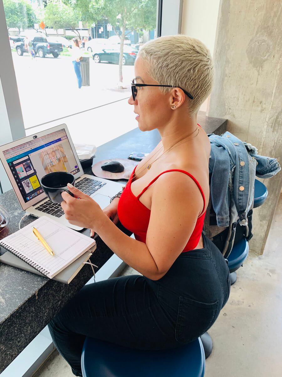 Ebony Kenney wins Celebrity Poker Charity Event by Ben Affleck