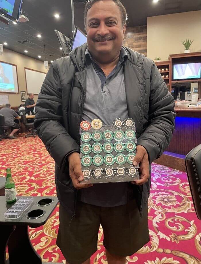 Johnny Chan foi substituído como proprietário da Houston Poker Room depois de não conseguir descontar as fichas dos jogadores