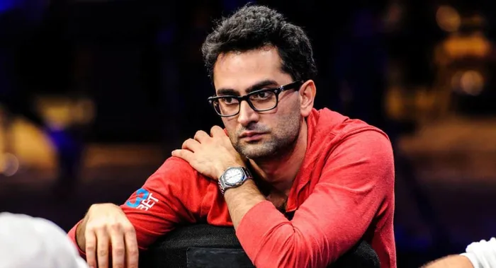 Antonio Esfandiari studying the table Antonio Esfandiari reading opponents during a poker tournament