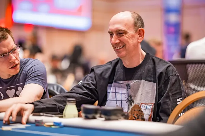Erik Seidel smiling Erik Seidel smiling at the poker table