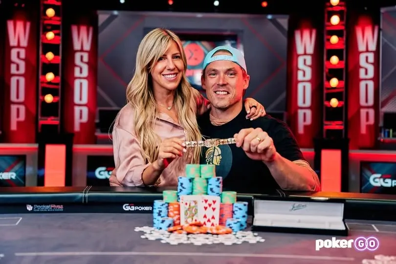 Kristen and Alex Foxen with WSOP bracelet Kristen Foxen and Alex Foxen holding WSOP bracelet together