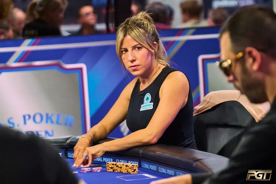 Kristen Foxen at the U.S. Poker Open Kristen Foxen wearing WePoker patch at the U.S. Poker Open