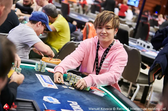 Masato Yokosawa playing an EPT Main Event with a large chip stack
