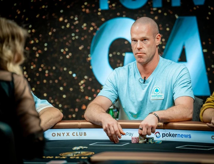 Patrik Antonius at the Onyx Club final table in a WePoker shirt