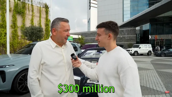 Tony G claiming a 300 million dollar net worth during a Dubai street interview
