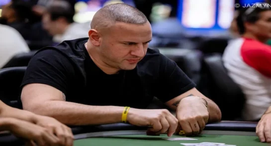 Michael Mizrachi Claims Day 1b Chip Lead