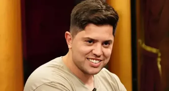 Mariano Grandoli cracks pocket aces with 6-3 offsuit on Hustler Casino Live 2026